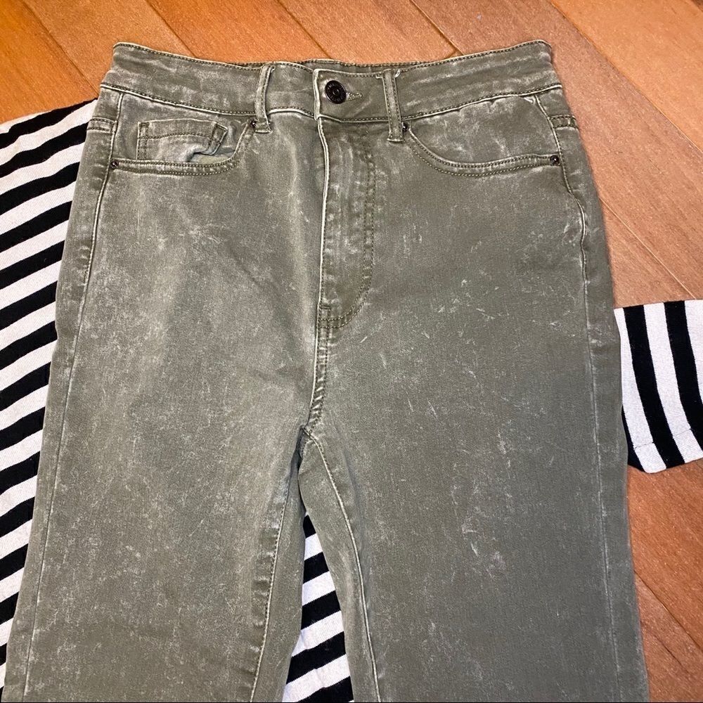 Forever 21 Stretch Acid Wash Jeans Olive Green 26